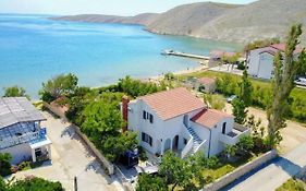 Beach House Mela